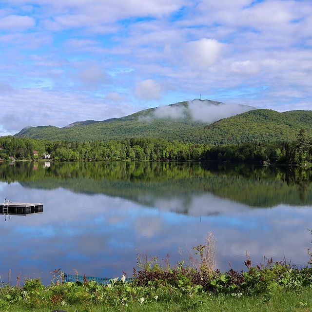 La vue de notre chalet quÃ©bÃ©cois â¥ï¸ Le paradis !

#chaletlife #laurentides #laurentidesjetaime #monttremblant #lacgauthier #lakeview #lacsuperieur #tremblantcation #adventurequebec #bonjourquebec