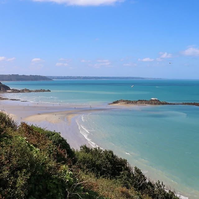 Quel panorama ! Elle est pas magnifique cette plage ?

Oui, je lâai prise en photo sous tous les angles ð Jâassume !

#martinplage #saintbrieuc #plÃ©rin #pointeduroselier #cotedarmor #baiedesaintbrieuc #bretagneforever